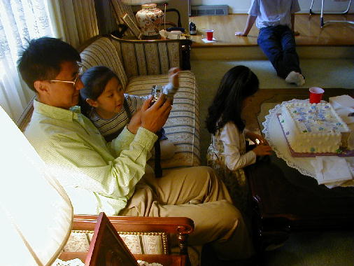 Ki takes some pictures.